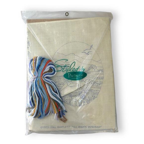 Paragon Needlecraft Jonathan Livingston Seagull Needlepoint Kit Vtg 1973 0885 - Picture 10 of 11